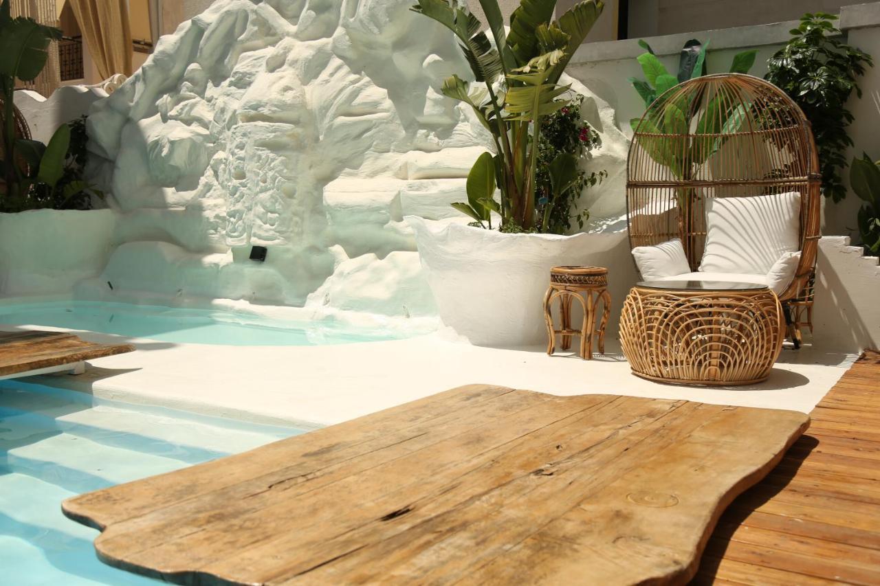 Relax Hotel Ksamil Exterior photo